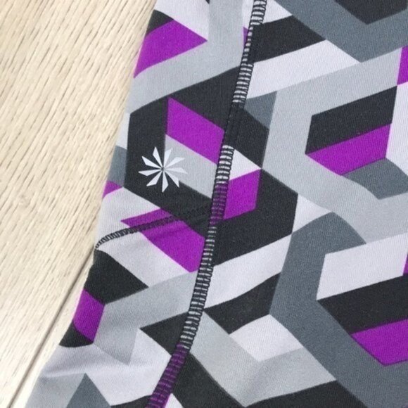 Athleta Crop Multicolor Pants Size XS - Picture 5 of 9
